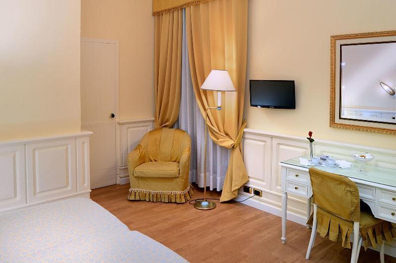 Hotel Grand Ambasciatori 3*